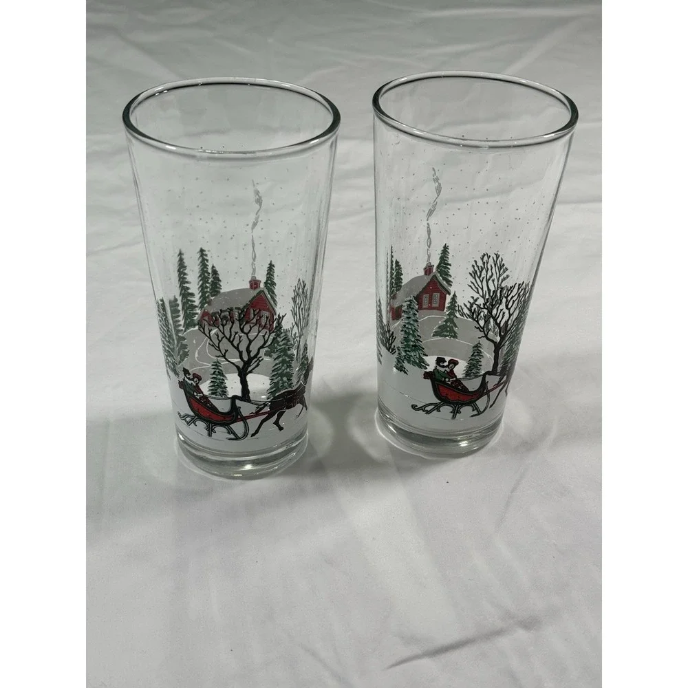 2 Vintage Frosted‎ Winter Snow Scene Drink Glasses Christmas
